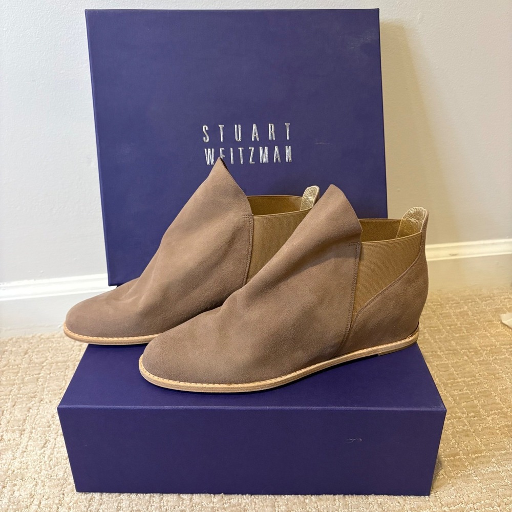 NIB Stuart Weitzman Go First Haze Suede‎ Wedge Chelsea Ankle Booties  7.5M